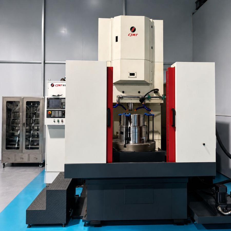 Gear shaping machine used for precision gear cutting and tooth profile machining