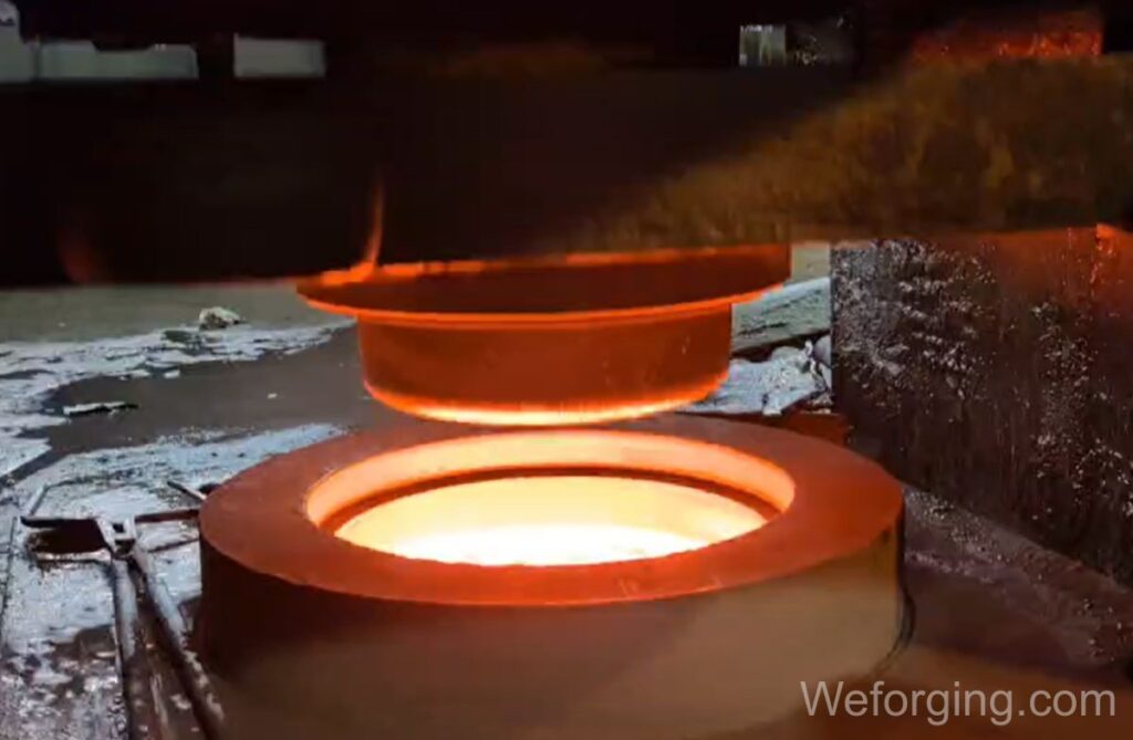 Closed die forging process with heated billet and precision die cavity